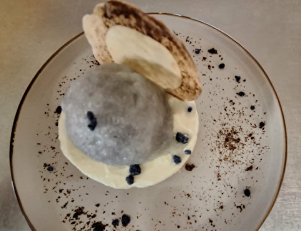 Veilchensorbet, Topfenkuchen